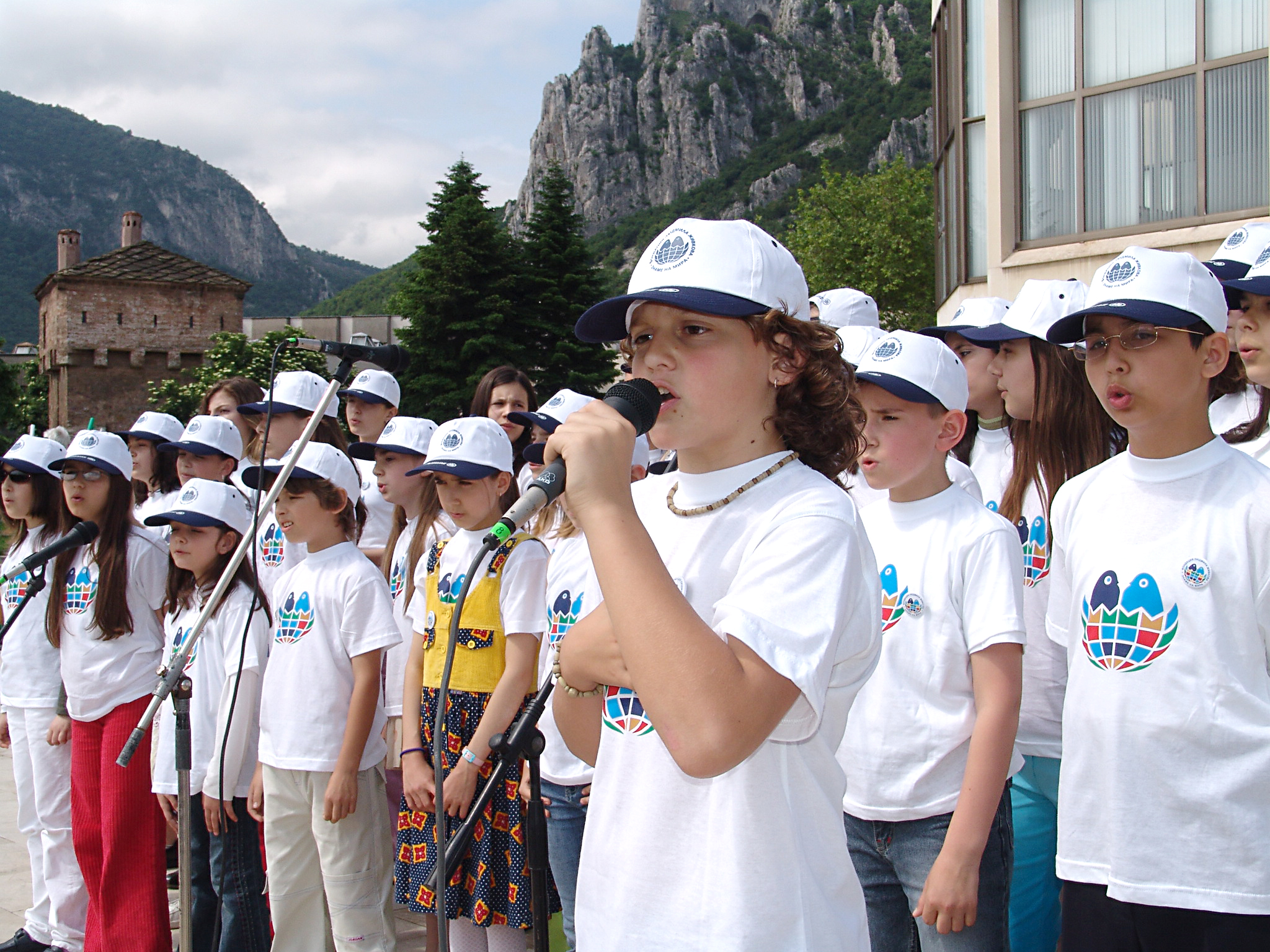 Асамблея Знаме на мира 2005