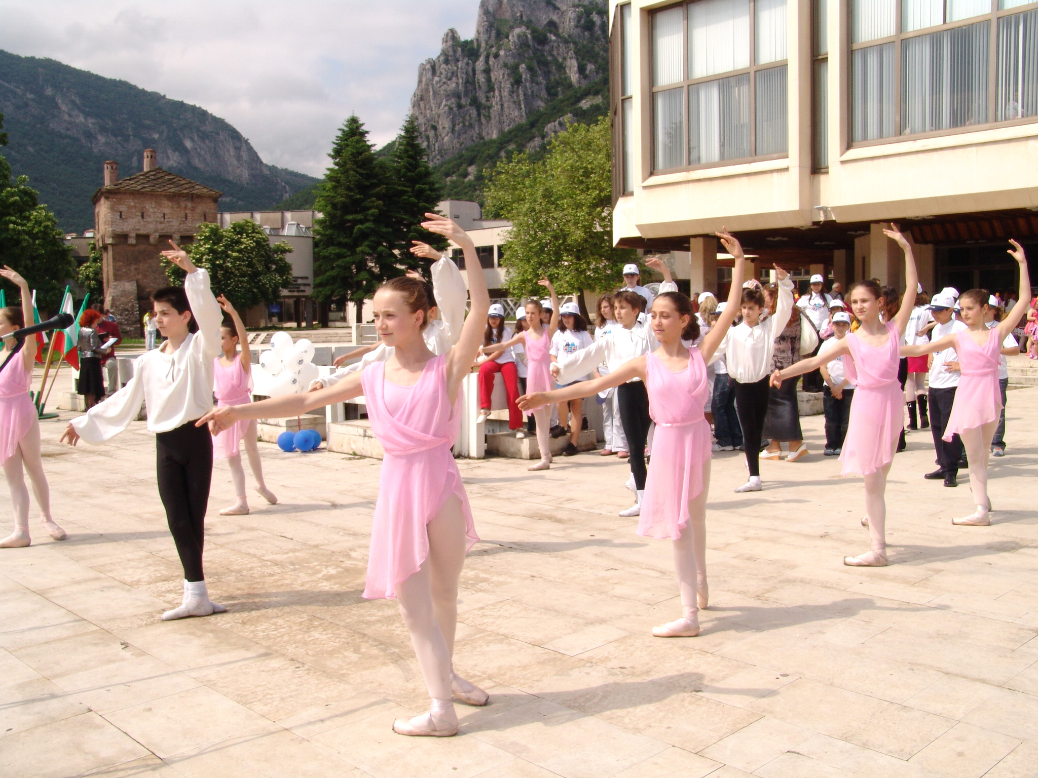 Асамблея Знаме на мира 2005